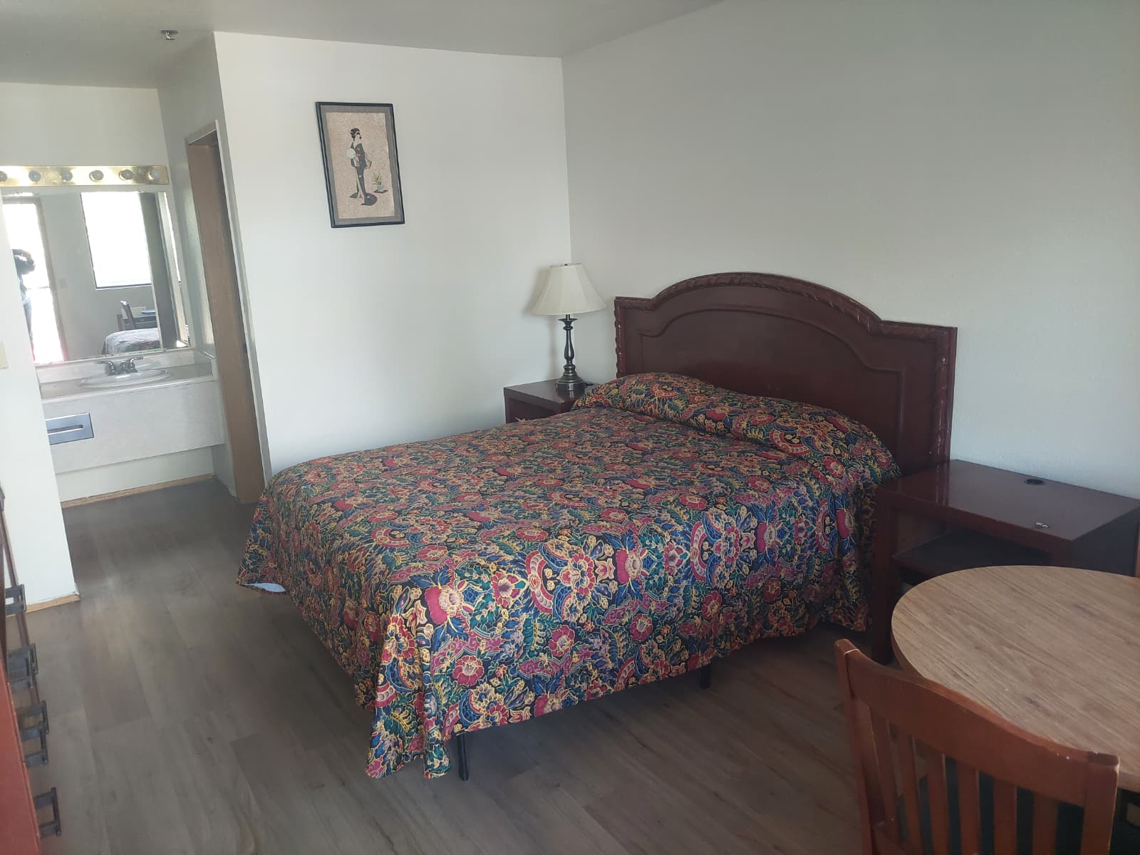 Single Bed Room